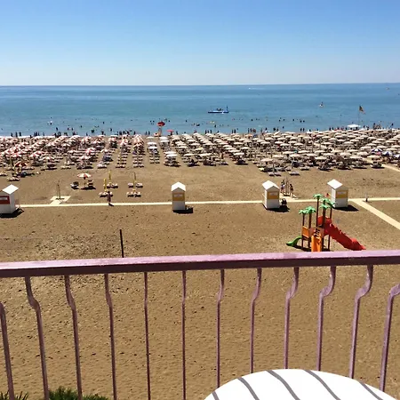 Royal Garnì Otel 3*